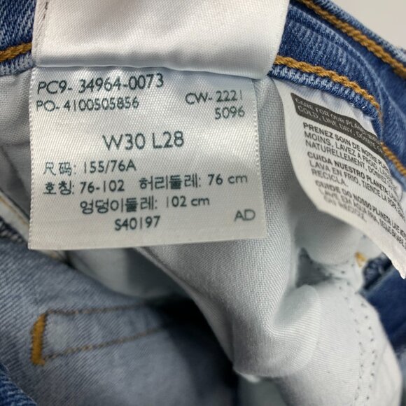 Levis Jeans Wedgie Straight Button Fly Blue Denim High Rise Cotton - Picture 13 of 13